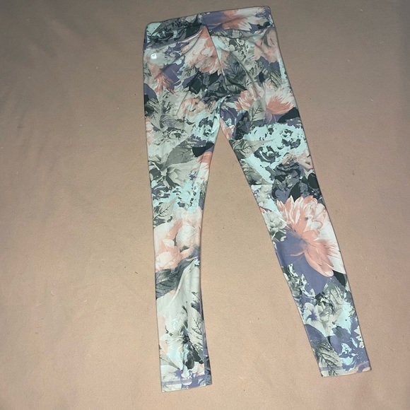 Fabletics floral pattern sports set Sz S legging - Picture 7 of 9